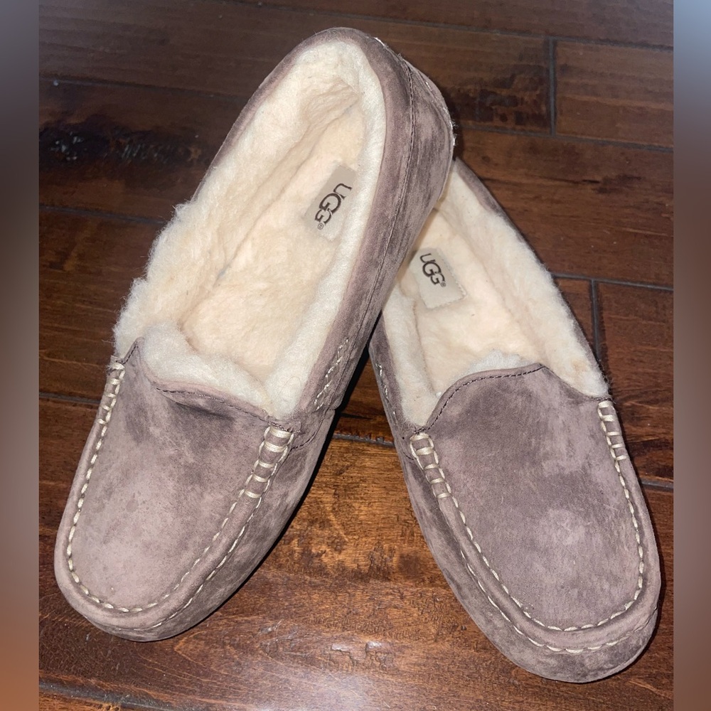 Uggs Ansley moccasin slippers